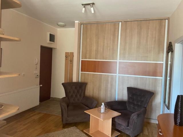 Lux Apartment Kotez Pančevo Buitenkant foto